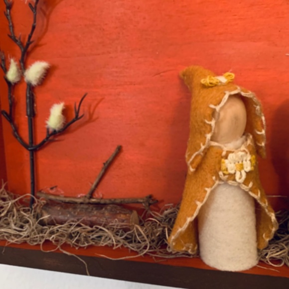 Waldorf Peg Dolls Wall Hanging - Picture 4 of 4